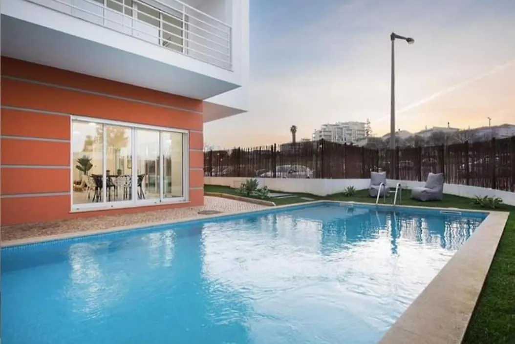 Apartment Lumina - Central Portimao - 5 Min From The Beach, Wifi, Smarttv And Pool