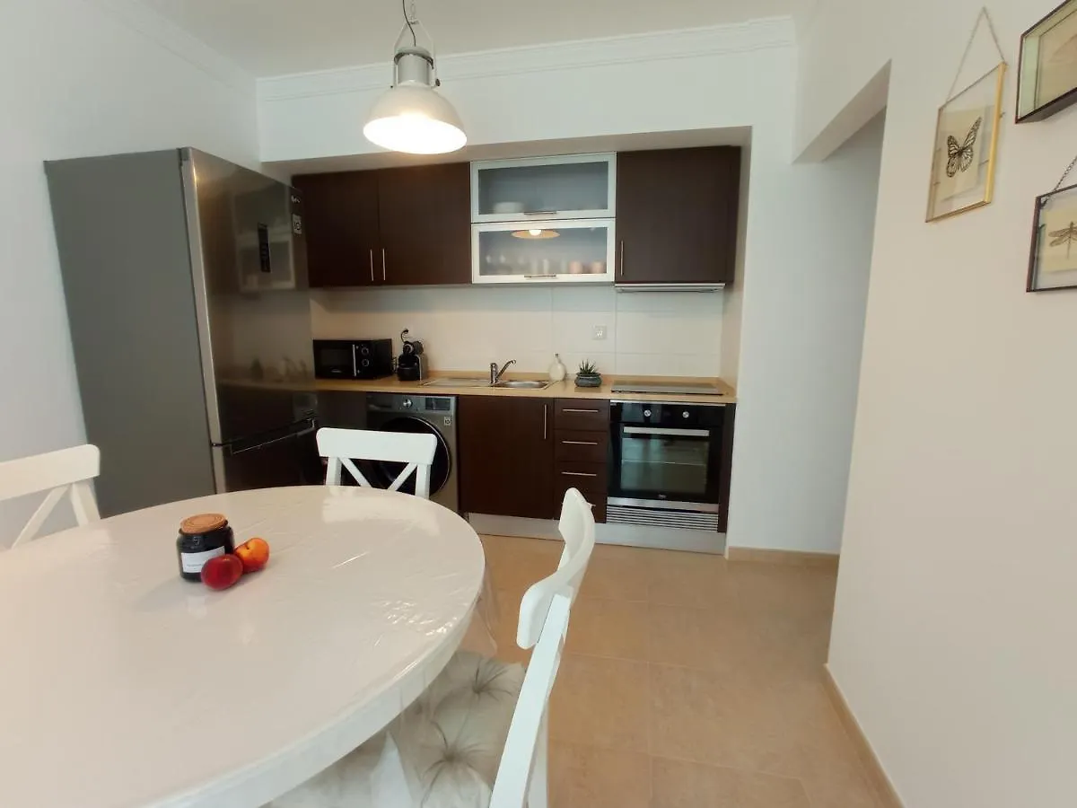 Apartment Lumina - Central Portimao - 5 Min From The Beach, Wifi, Smarttv And Pool
